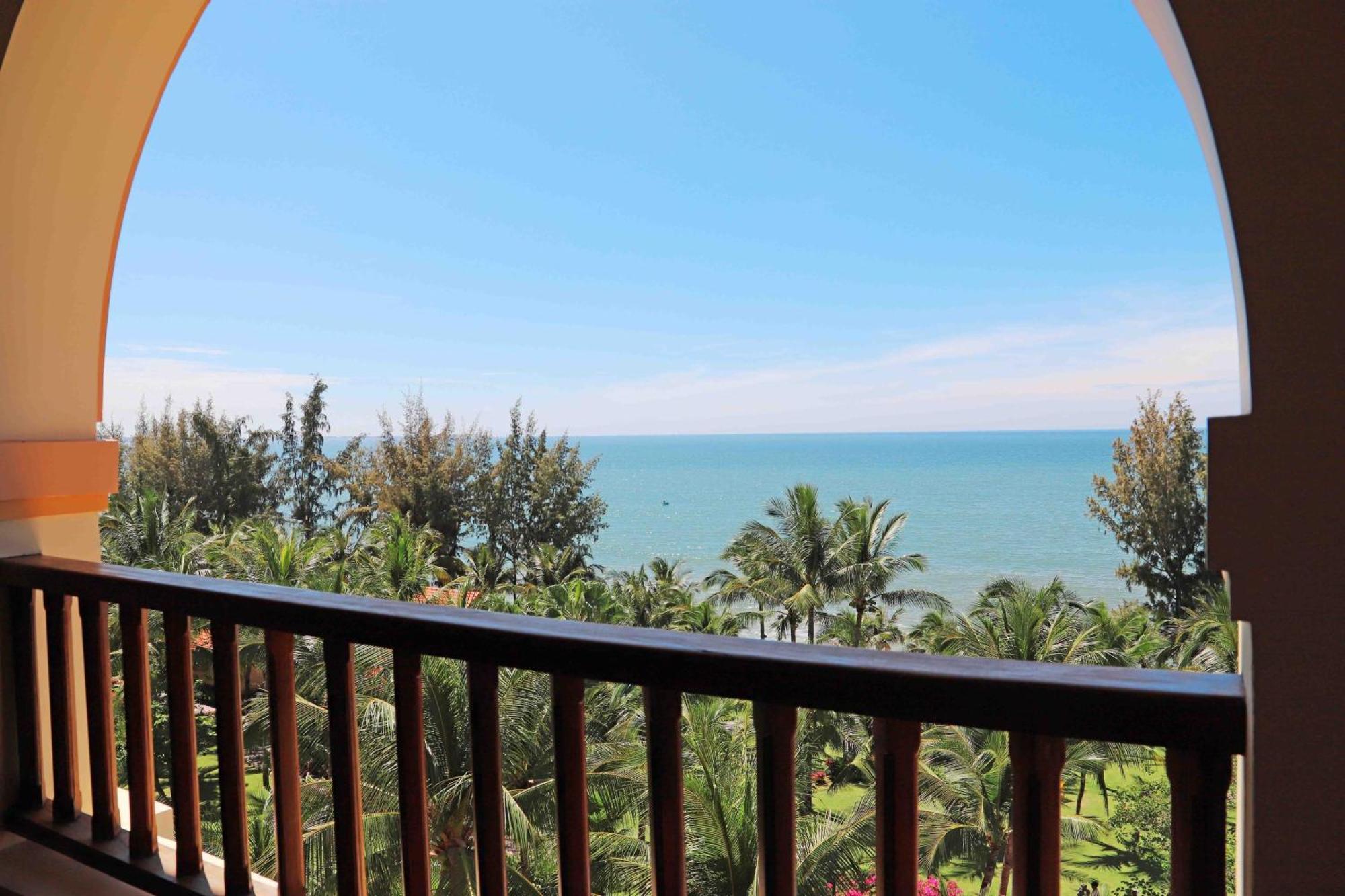 Sunny Beach Resort & Spa Phan Thiết Buitenkant foto