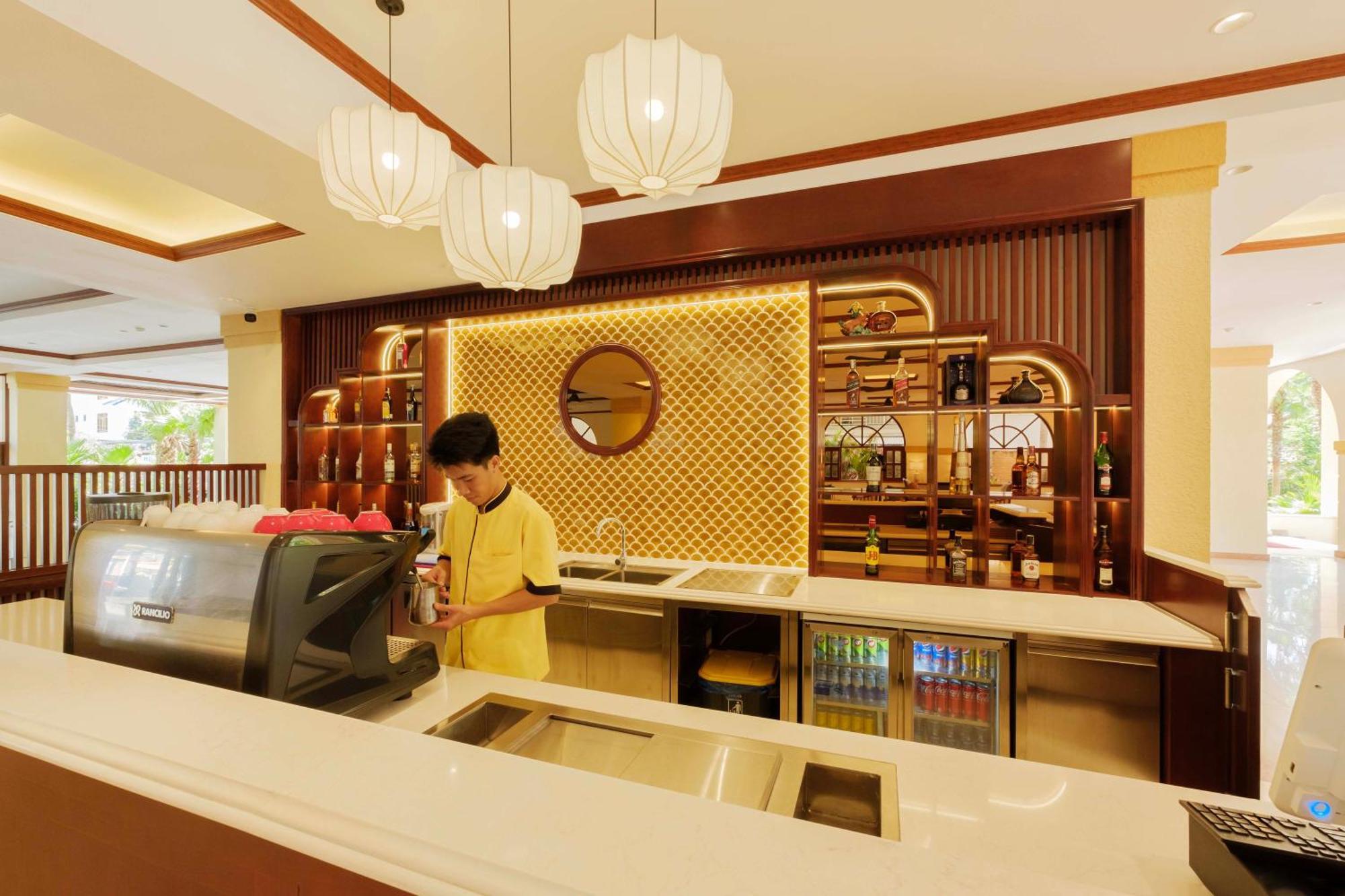 Sunny Beach Resort & Spa Phan Thiết Buitenkant foto